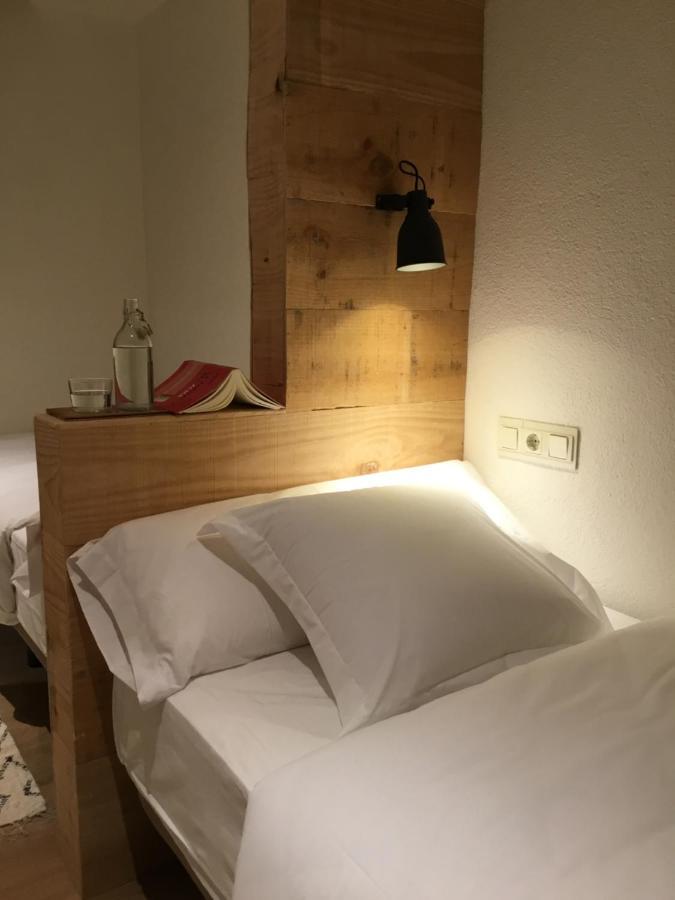 Hostal Can Maret Vilademuls Exterior foto